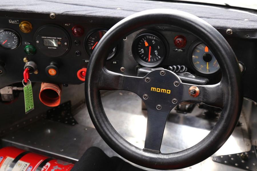 Панель приборов Porsche 962 IMSA GTP (962-C04) 1987 года  (фото 46 из 96)